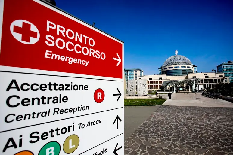 Milano: donna perde la vita investita da camion dell'Amsa