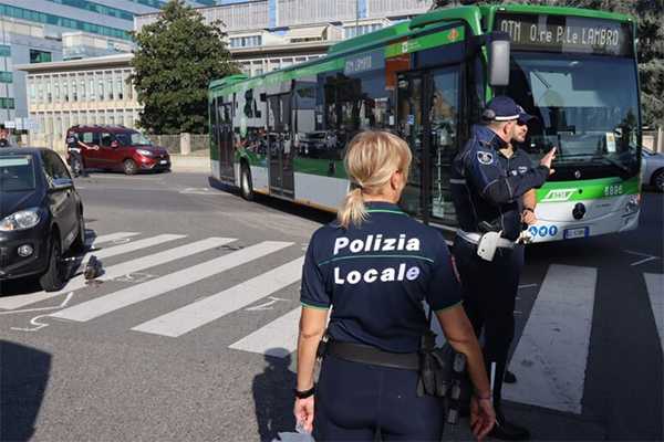 Tragico incidente a Milano: uomo travolto e ucciso da un autobus su Viale Forlanini"