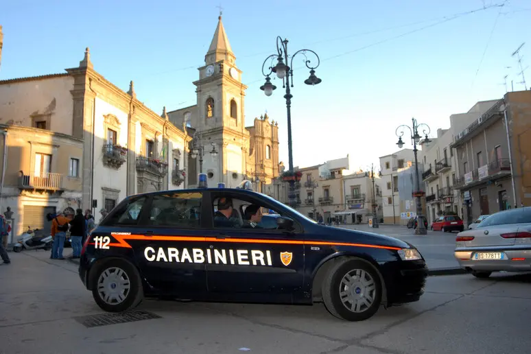 Omicidio a Valguarnera Caropepe: automobilista ucciso, due passanti feriti