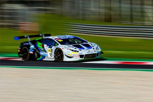 Fascicolo a Vallelunga nella serie Endurance del CIGT