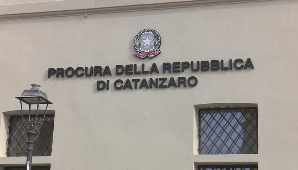 Inchiesta su corruzione al ministero del lavoro: nuovi sviluppi a Napoli e Catanzaro"