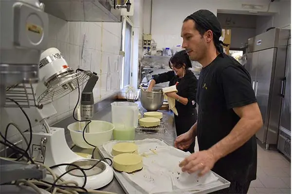 Camaiore: la pasticceria Rossano compie 30 anni