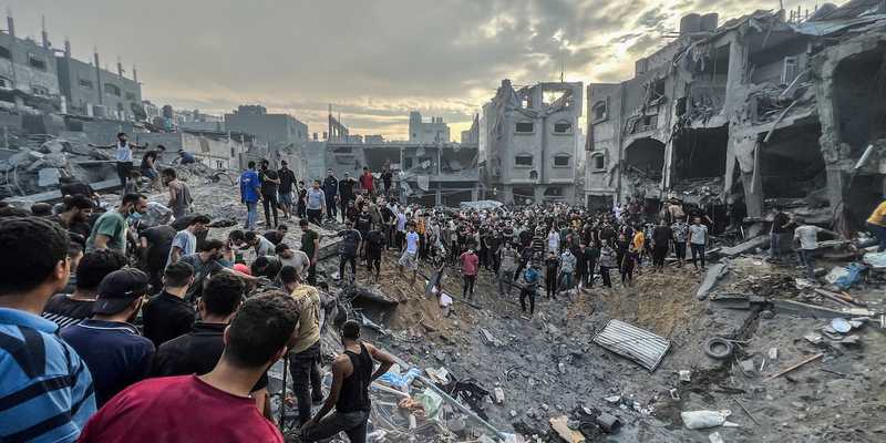 Guerra: decine di morti nel bombardamento su campo profughi di Maghazi'
