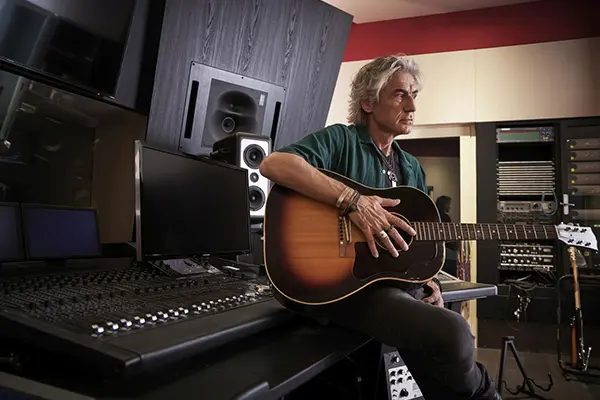 Luciano Ligabue a Reggio Calabria il 27 e il 28 novembre per presentare il suo nuovo album “Dedicato a noi”