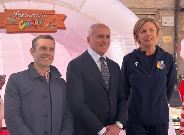 Dal Xmas Tour di Toys Center a Cosenza, i doni per i bambini dei reparti pediatrici e oncologici dell’Azienda Ospedaliera di Cosenza SS. Annunziata.