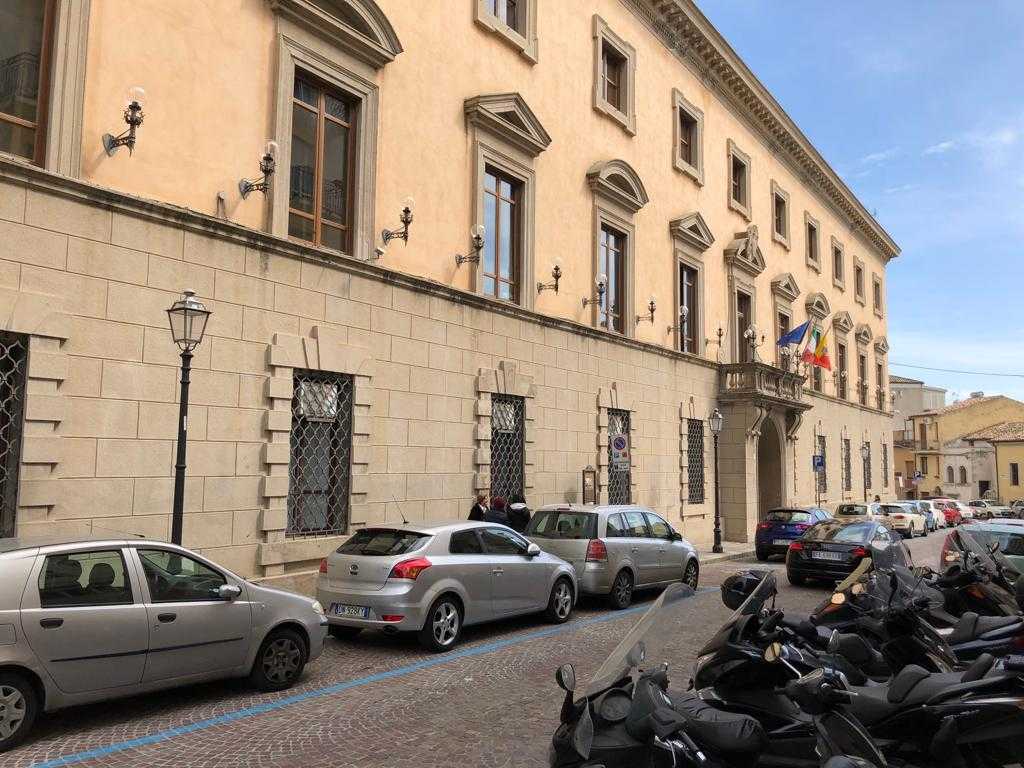 Domani Catanzaro-Cosenza: divieto sosta con zona rimozione in alcune strade