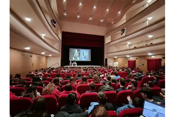 Dibattiti, teatro, mostre e convegni: ecco geometrie urbane