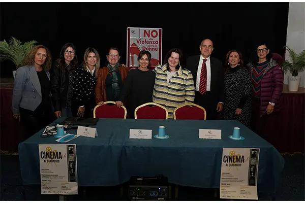 Contrasto alla violenza di genere, gli studenti del comprensivo “S. Quasimodo” e del liceo “Leonardo Da Vinci” di Floridia incontrano Rita Abela e Manuela Ventura