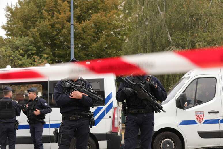 Tragico episodio in Francia: madre e 4 figli trovati morti a Meaux
