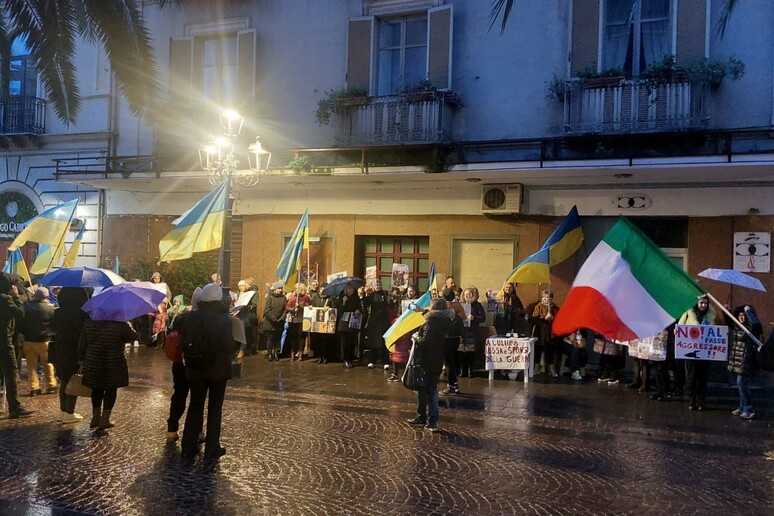 Protesta delle Associazioni Ucraine al Balletto Russo a Lamezia Terme. I dettagli