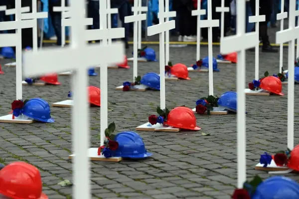 Tragedia a Maccarese: operaio di 30 anni schiacciato da una gru durante lavori di manutenzione