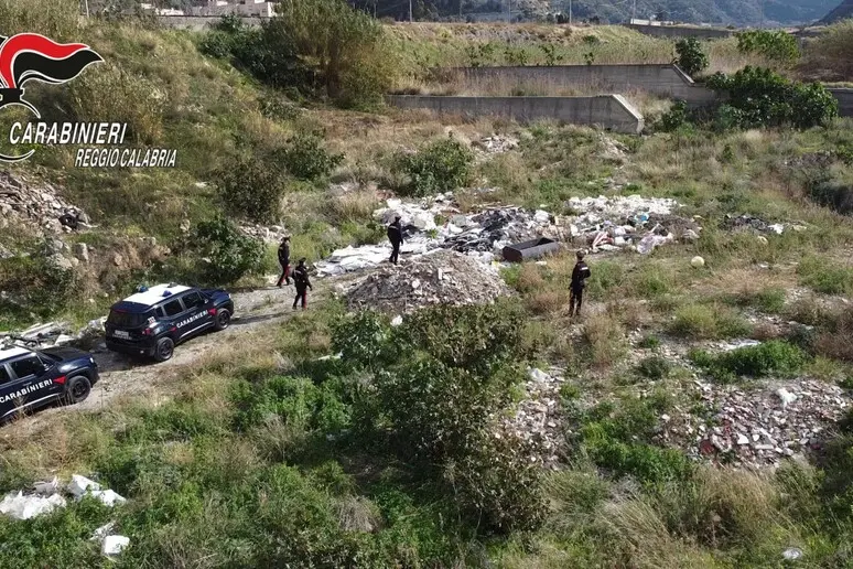 Reggio Calabria: operazione anti-inquinamento, cinquemila tonnellate di rifiuti nel torrente Valanidi