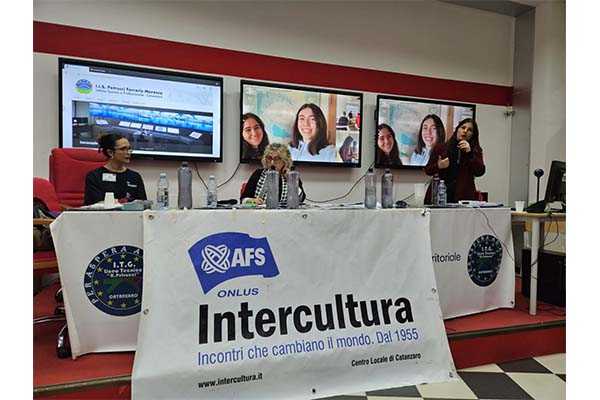 Espandi Orizzonti: un corso gratuito a Catanzaro per sviluppare la mobilità internazionale nella scuola