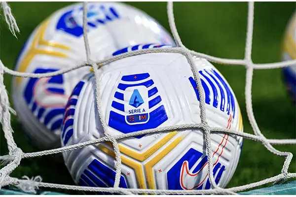 Una Gloriosa Avventura: Un Ritorno ai Momenti Iconici nella Storia del Campionato Italiano di Serie A