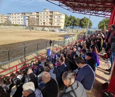 Bovalino-calcio: Bovalinese a valanga anche sul Gebbione (4-0). La promozione è ad un passo!