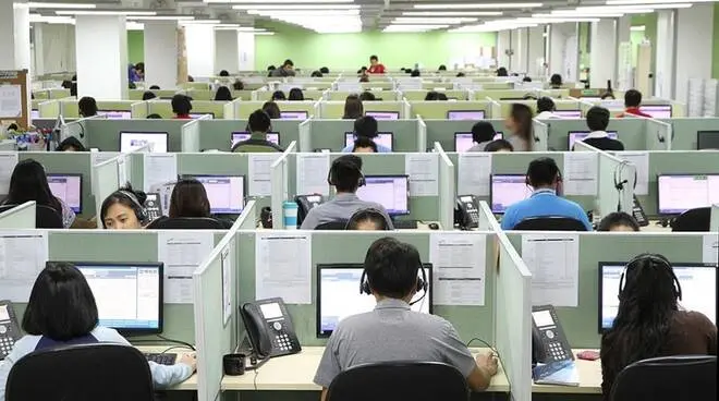 Percorso di Reskilling dei lavoratori dei Call Center: un'Iniziativa Politica Innovativa