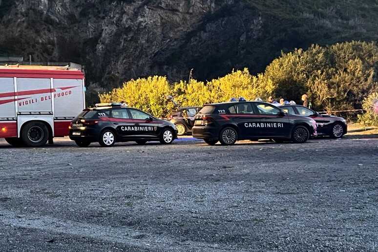Mistero in Calabria: giovane ritrovato deceduto in auto