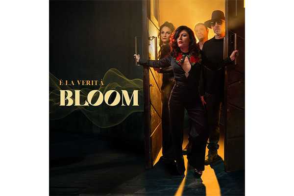 Bloom è la super band alternative Rock formata da Giusy Ferreri, Max Zanotti, Roberta Raschellà e Alessandro Ducoli.