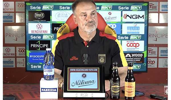 Calcio. Mister Vivarini analizza la partita contro la Sampdoria e le ambizioni del Catanzaro (Video)