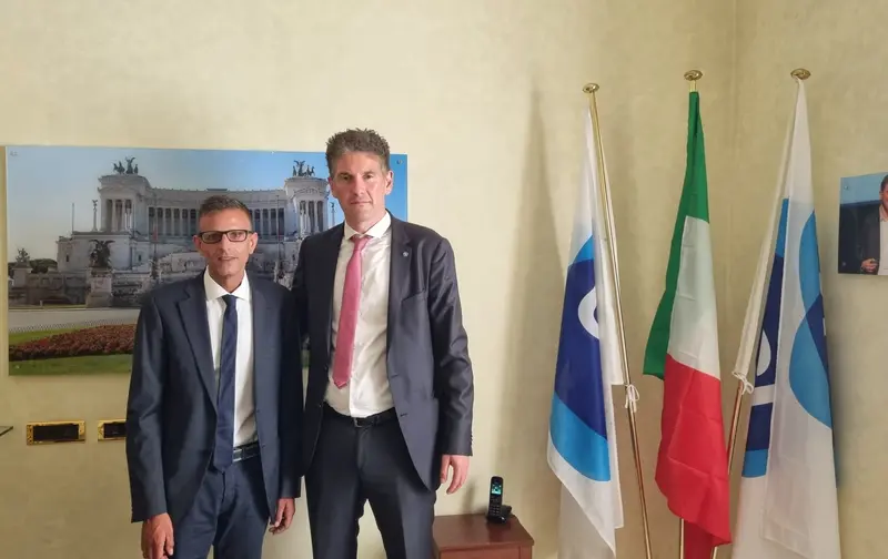 Sanità, UGL: “Svolta epocale nell’emergenza urgenza, la Lombardia approva proposta di legge su autisti soccorritori. Ora avanti per riconoscimento nazionale”
