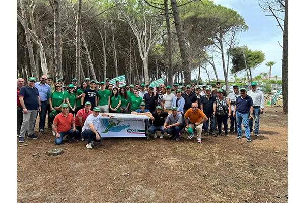 “Fai bella l’Italia” FAI CISL, questa mattina pulita la spiaggia a Pizzo