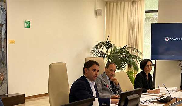 Antonio Montuoro: decisioni chiave in commissione bilancio per un futuro sostenibile della Calabria