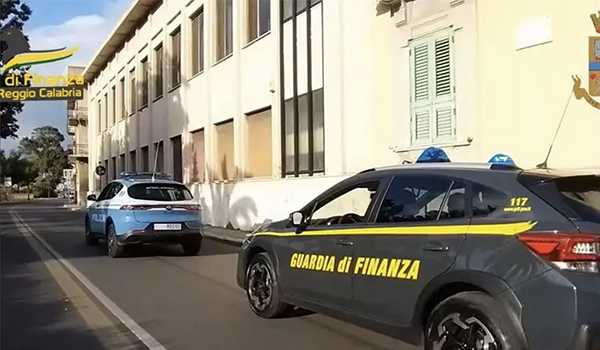 Operazione Gdf Calabria: imprenditore a capo 'ndrina, sequestrati beni per 5 milioni