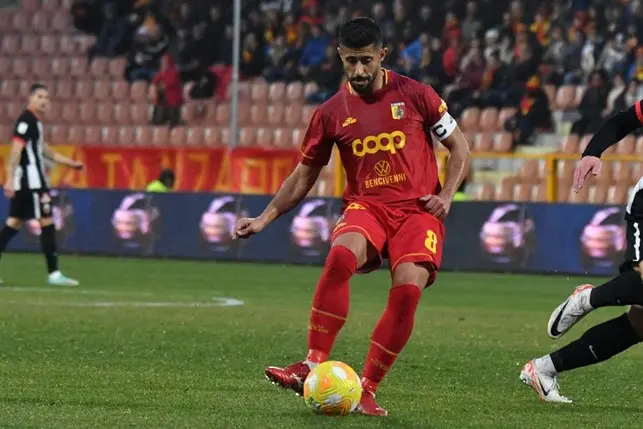 Catanzaro calcio, Luca Verna è ufficialmente un calciatore del Catania