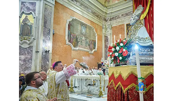 Solennità di San Vitaliano 2024: «Si è sale e luce non solo “a parole”, ma con le nostre scelte di vita»