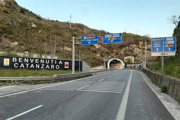 Catanzaro, dal 9 agosto prevista la chiusura della galleria del “Sansinato”