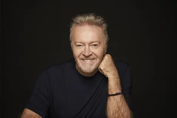 Roccella Summer Festival 2024, il 6 agosto Umberto Tozzi in concerto: «Insieme all’orchestra per ogni canzone un’emozione diversa»