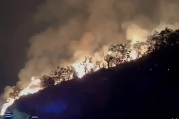 Artena: vasto incendio vicino alle abitazioni, intervengono i Vvf; evacuati i residenti