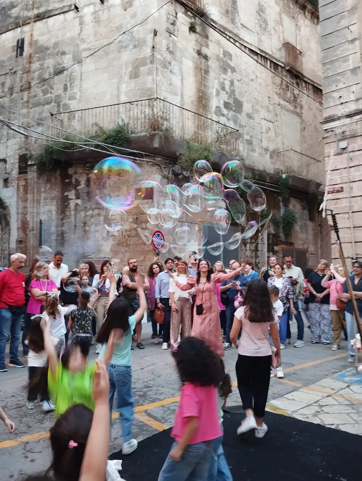 Taranto Buskers Festival colora la città vecchia