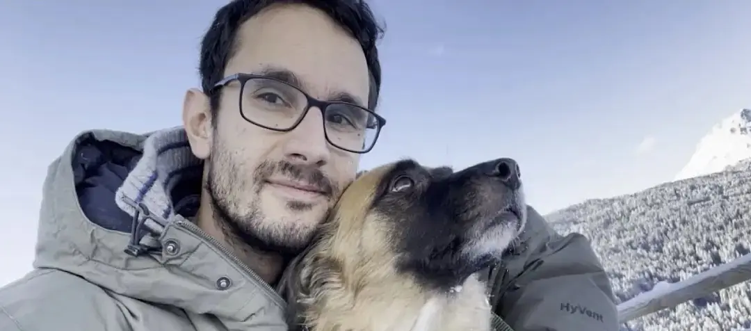 Ezoy scompare nel nulla: il cantautore italiano irreperibile dopo il successo con Alex Roe