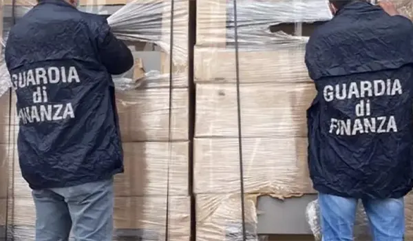 Scoperta a Cassino la più grande fabbrica clandestina di sigarette in Italia