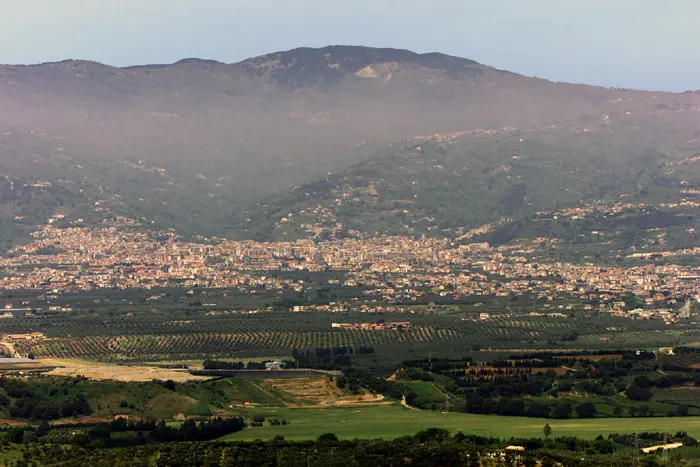 Un allarme per la nostra comunità: violenza, intimidazioni e disagio a Lamezia Terme