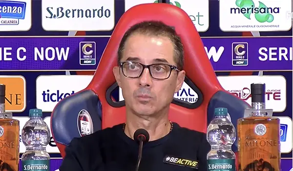 Crotone, altra sconfitta e critiche: Mister Longo nel mirino dopo il ko casalingo contro il Sorrento (Video)