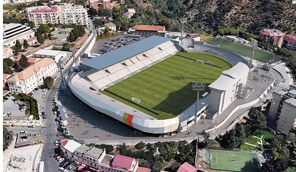 Stadio Ceravolo Catanzaro, Battaglia risponde ai tifosi: confronto aperto e lavori in corso. Video