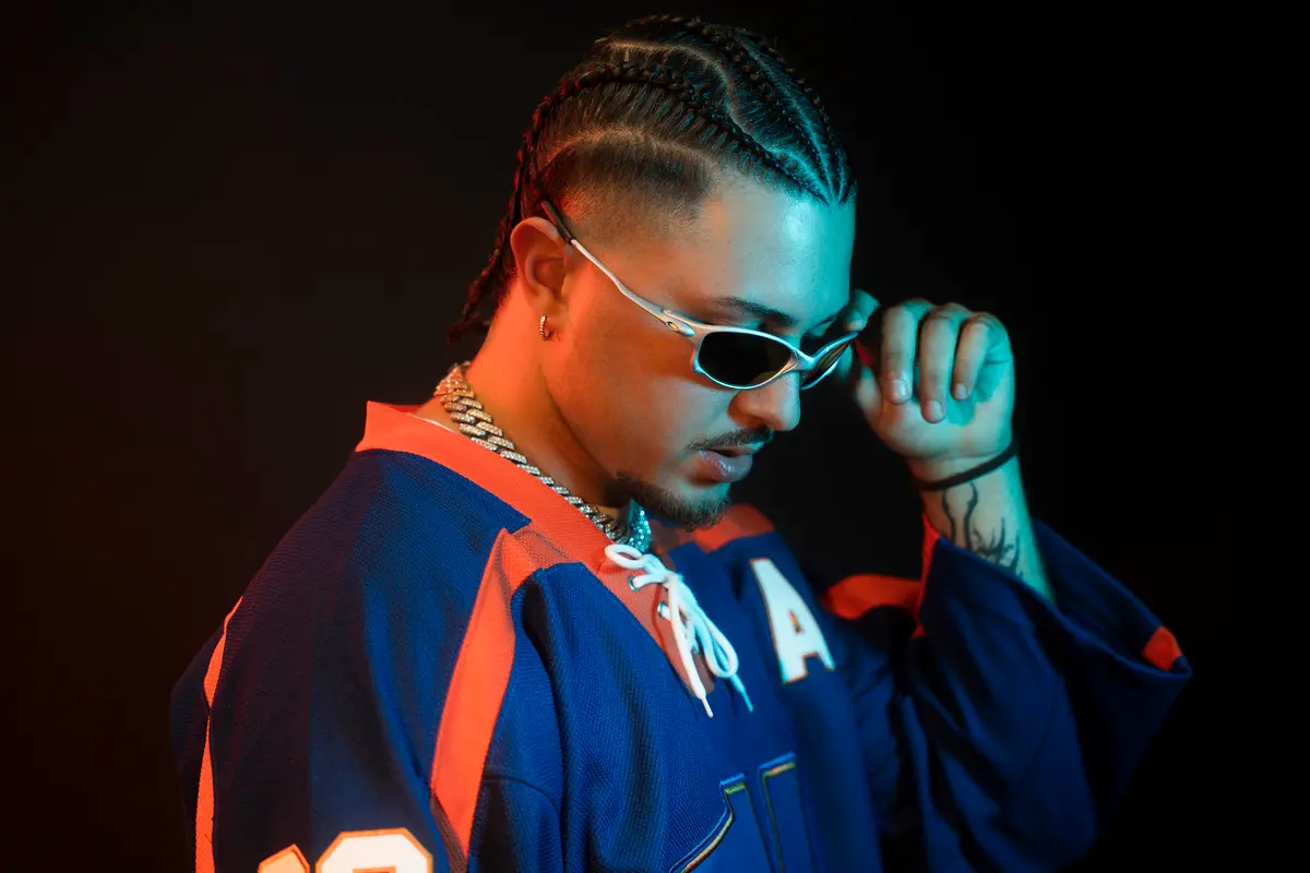 Il primo artista italiano virale su TikTok, ai tempi di Musical.ly, torna con “Bandida”