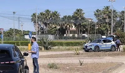 Tragedia a Orta Nova, auto in fuga dal posto di blocco si schianta: morto un 16enne, feriti altri quattro ragazzi