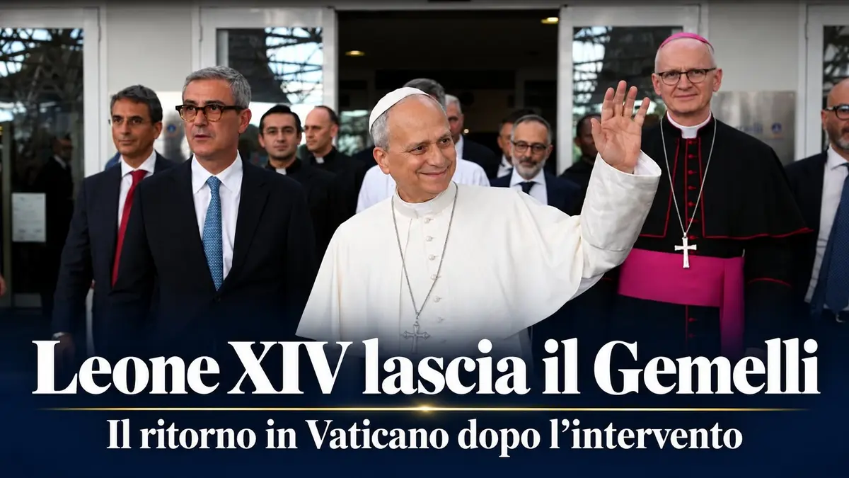 Papa Leone XIV torna in Vaticano dopo l’intervento al polmone tra applausi e messaggi di affetto