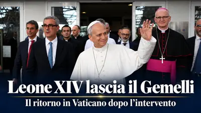 Papa Leone XIV torna in Vaticano dopo l’intervento al polmone tra applausi e messaggi di affetto