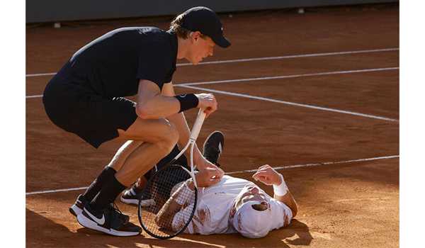 Tennis, Internazionali d’Italia: Sinner vola agli ottavi, Paolini incanta e conquista i quarti