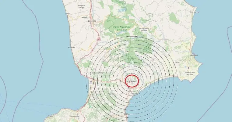 Sciame sismico scuote Catanzaro: scossa di magnitudo 2.6 a Marcellinara, evacuato il Convitto Galluppi