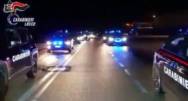 Armi e droga nel Salento: maxi operazione dei Carabinieri