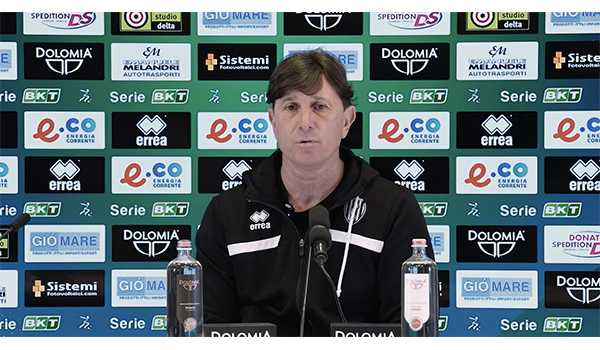 Serie B, Cosenza-Cesena: Mister Mignani alla vigilia del match tra orgoglio, obiettivi e lotta playoff (Video)