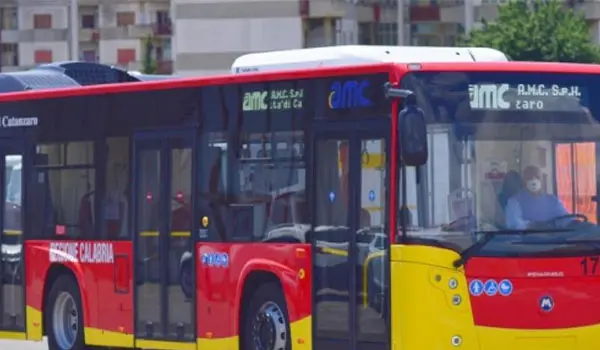 Catanzaro, Linea 9 deviata per frana in via degli Svevi ecco i dettagli