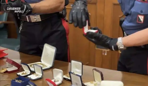 Truffe agli anziani tra Napoli, Benevento e Avellino: smantellata una banda criminale
