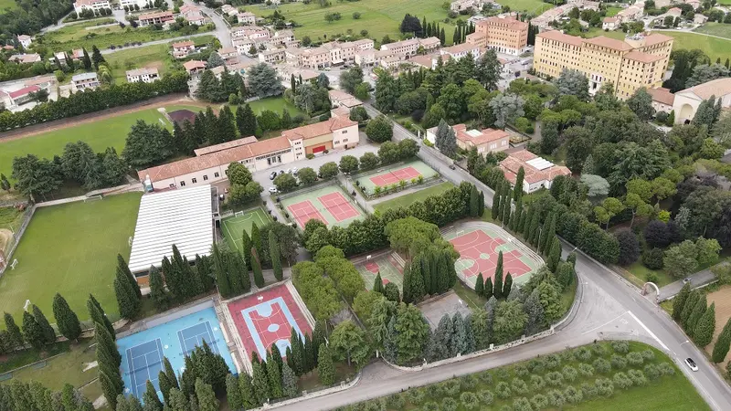IL CAMPUS AI PIEDI DEL GRAPPA AMATO DAGLI AMERICANI, AL VIA L’ANNO SCOLASTICO AI FILIPPIN