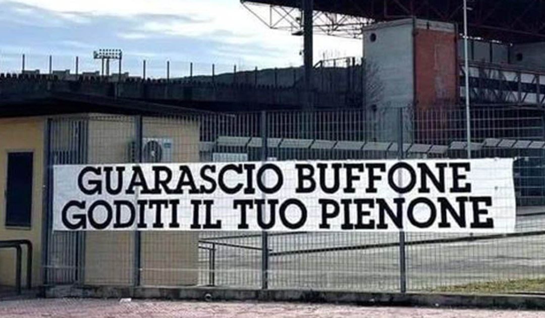 Cosenza Calcio: La rabbia dei tifosi contro il presidente Guarascio – “Non sarai mai il nostro presidente” (Aggiornamemto")